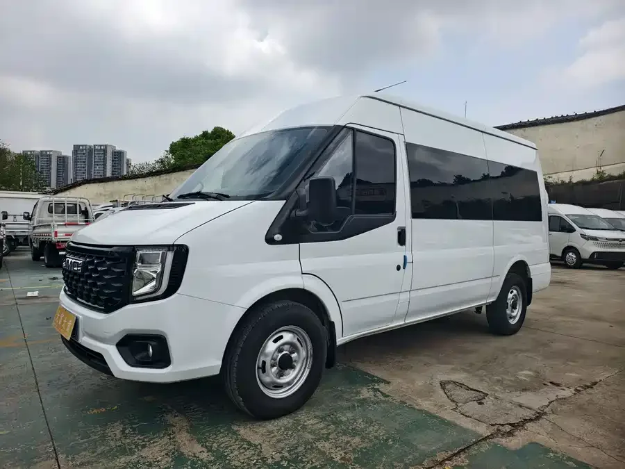 Jiangling Fushun Jiangling Fushun 2025 2.0T 6MT diesel mid-axle mid-top commercial multi-purpose passenger car with 7 seats 2025 — фото 1, купить с доставкой в Москву