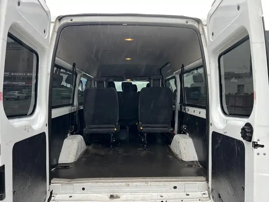 Jiangling Fushun Jiangling Fushun 2023 2.0T manual center axle center roof commercial multi-purpose passenger car 7 seats 2024 — миниатюра 5