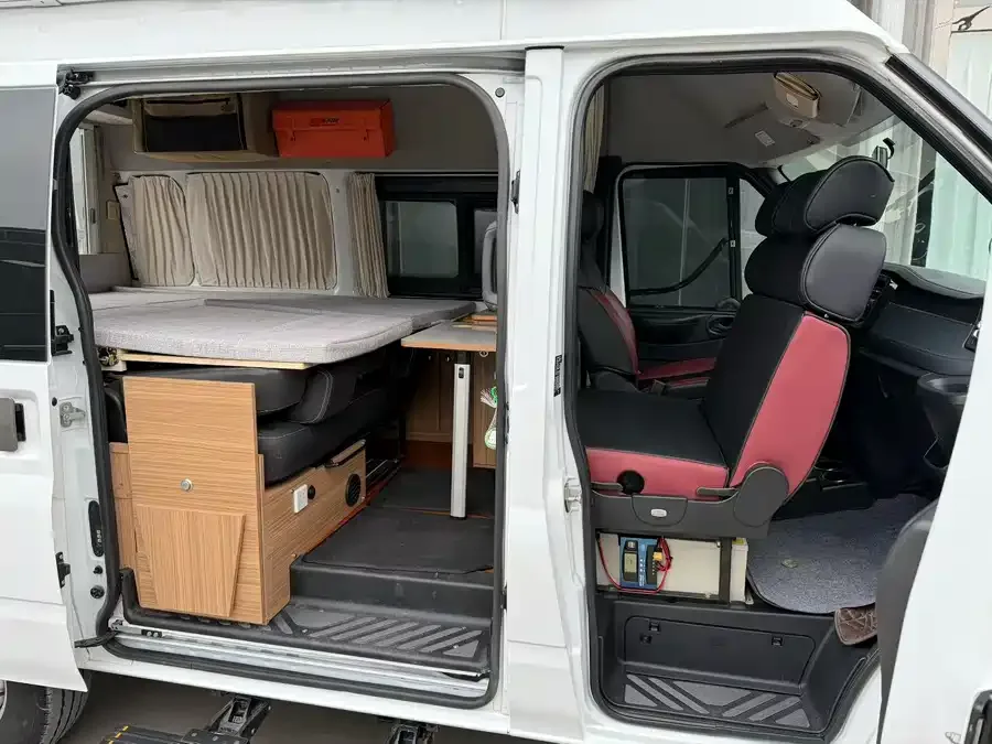 Jiangling Fushun Jiangling Fushun 2023 2.0T manual short-axle mid-top commercial multi-purpose passenger car 6 seats 2023 — миниатюра 4