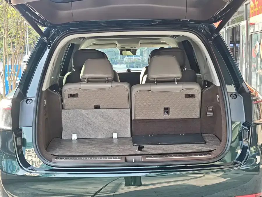 AITO M9 Wenjie M9 2024 Extended Range Max Edition 42kWh 6-seater Edition 2024 — миниатюра 5