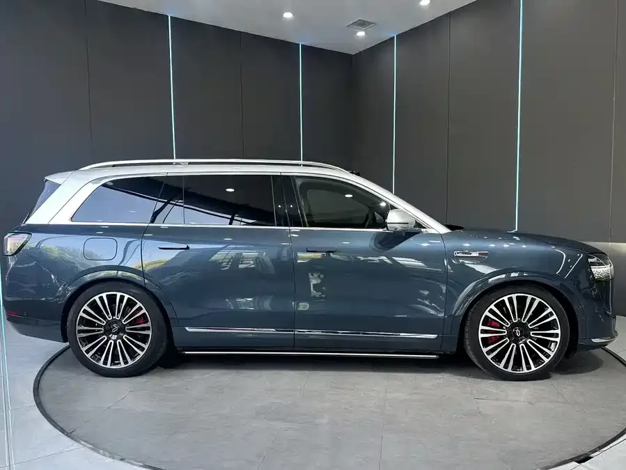AITO M9 Wenjie M9 2024 Extended Range Max Edition 52kWh 6-seater Edition 2024 — миниатюра 2