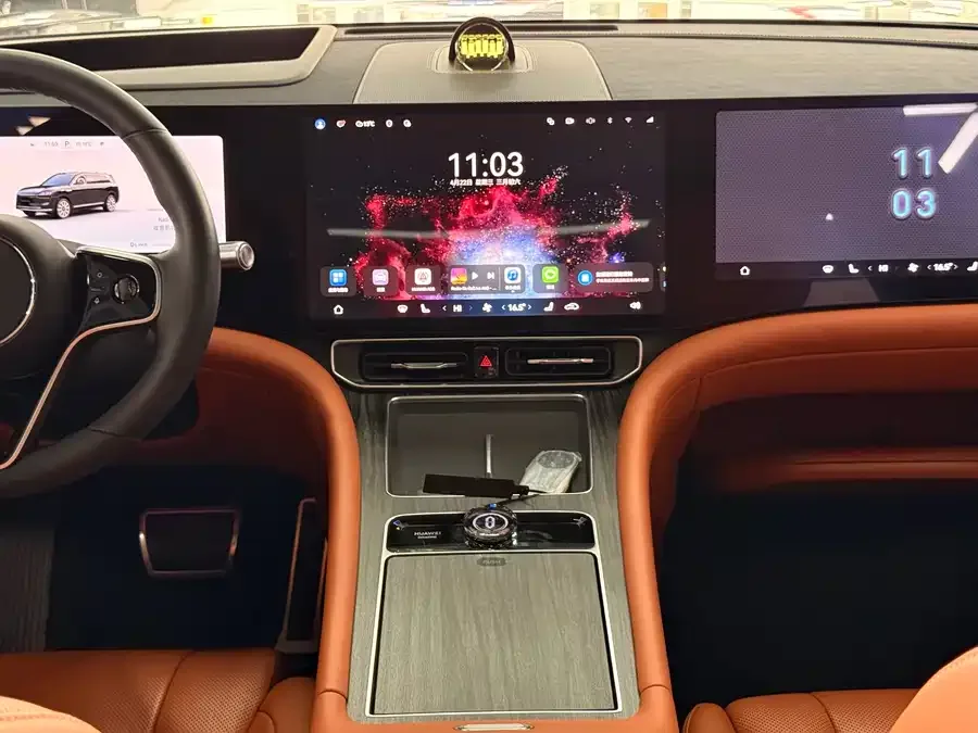 AITO M9 Wenjie M9 2025 Extended Range Max Edition 52kWh 6-Seater (192-line LiDAR) 2025 — миниатюра 2
