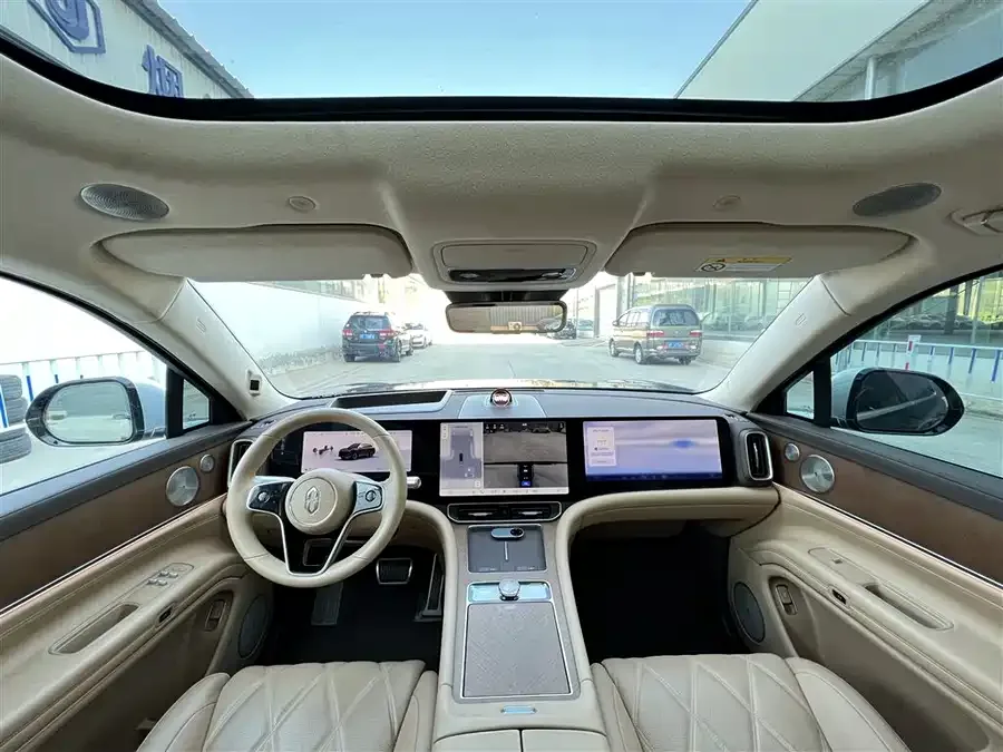 AITO M9 Wenjie M9 2025 Extended Range Ultra Edition 52kWh 6-Seat Version (192-line LiDAR) 2025 — миниатюра 3