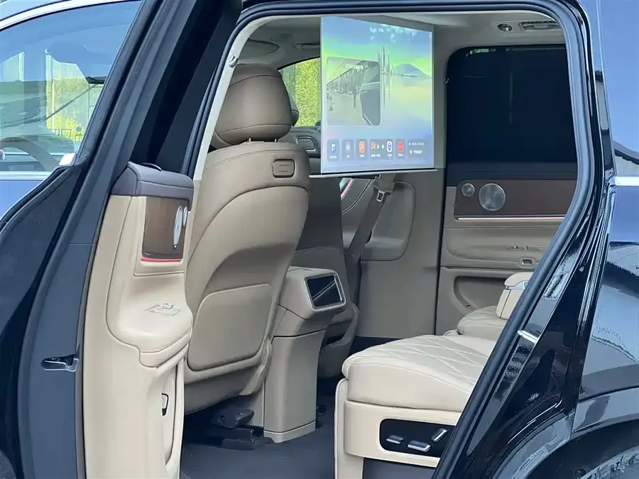 AITO M9 Wenjie M9 2025 Extended Range Ultra Edition 52kWh 6-Seat Version (192-line LiDAR) 2025 — миниатюра 5