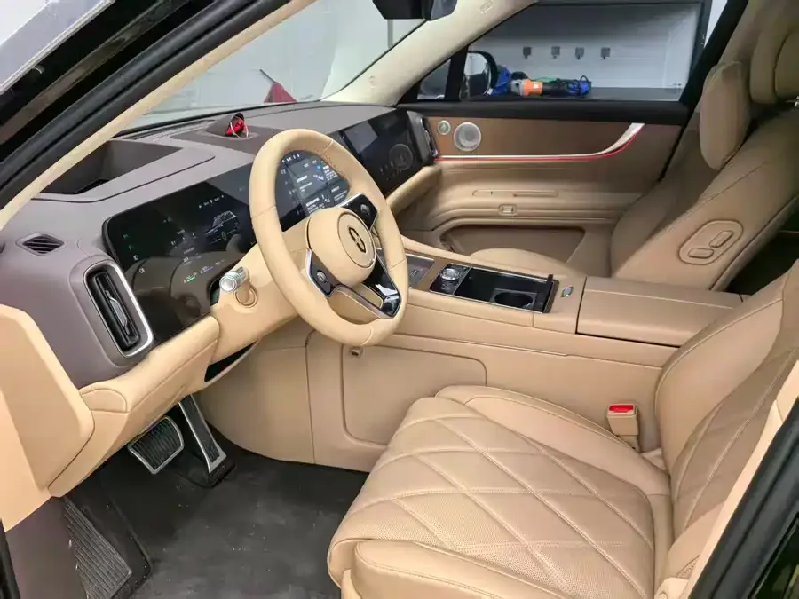 AITO M9 Wenjie M9 2025 Extended Range Ultra Edition 52kWh 6-Seat Version (192-line LiDAR) 2025 — миниатюра 3