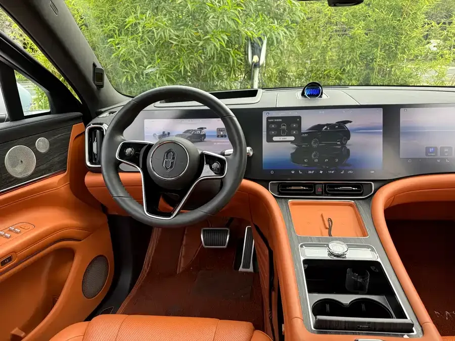AITO M9 M9 2024 Extended Range Ultra Edition 42kWh 6-seater Edition 2024 — миниатюра 5