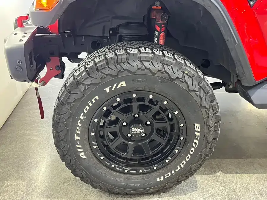 Jeep Wrangler New Energy Wrangler New Energy 2021 Four-Door 2.0T 4xe Sahara 2022 — миниатюра 4