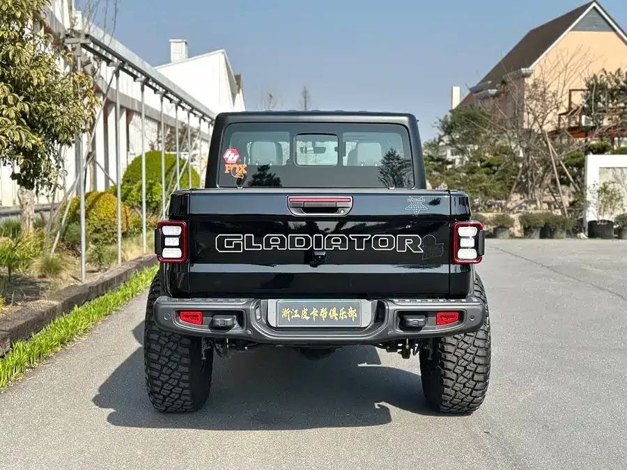 Jeep Gladiator Gladiator 2022 3.6L advance version 2023 — миниатюра 2