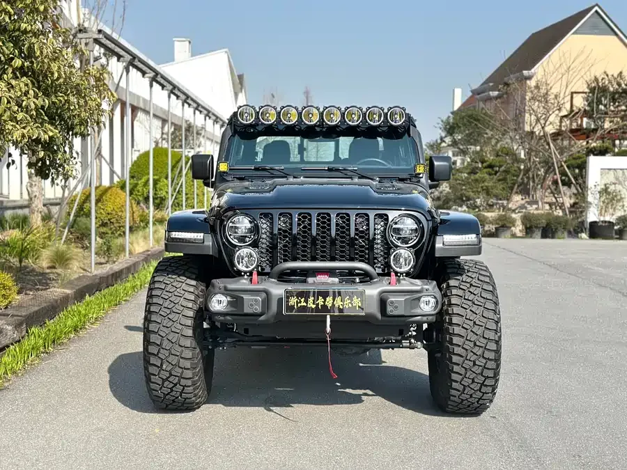 Jeep Gladiator Gladiator 2022 3.6L advance version 2023 — миниатюра 4
