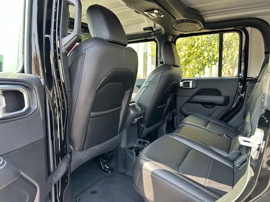 Jeep Gladiator Gladiator 2022 3.6L advance version 2023 — миниатюра 5