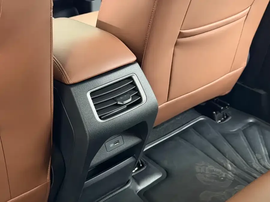 Geely Vision X6 Vision X6 2021 PRO 1.4T Automatic Premium Edition 2022 — миниатюра 5
