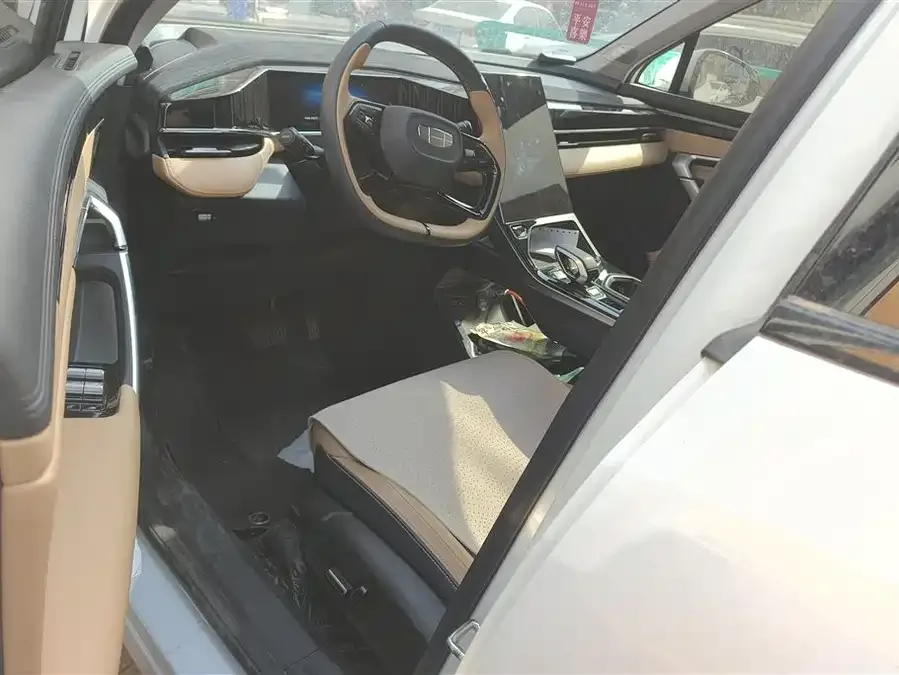 Geely Atlas L Boyue L 2023 1.5TD DCT Premium Edition 2023 — миниатюра 3