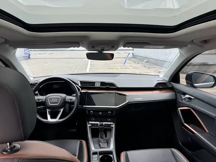 Audi Q3 2022 35 TFSI Fashionable and Elegant 2022 — миниатюра 5