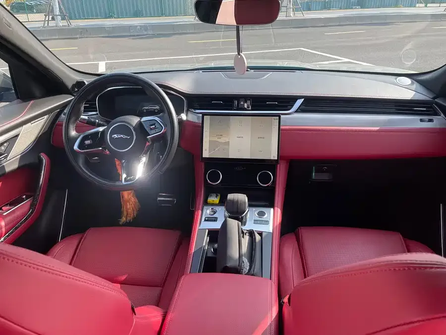 Jaguar F-Pace 2022 P340 R-Dynamic SE 2022 — миниатюра 3