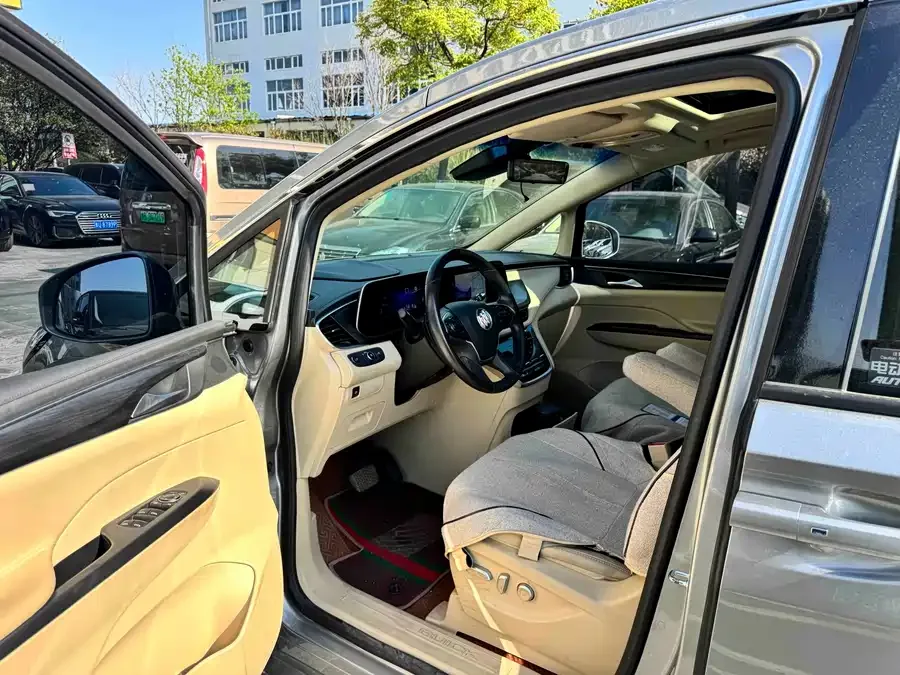 Buick GL8 2023 ES Lu Zun Premium Edition 2023 — миниатюра 3