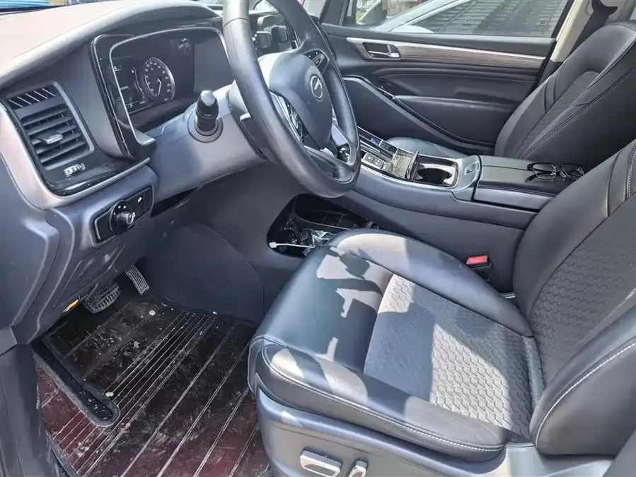 GAC Trumpchi M8 Trumpchi M8 2021 Facelift Lingxiu Series 390T Deluxe Edition 2022 — миниатюра 3