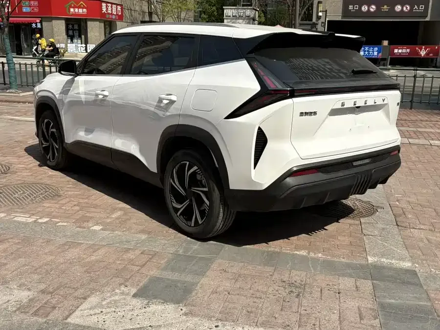Geely Atlas Boyue 2024 1.5TD Smart Edition 2024 — миниатюра 3