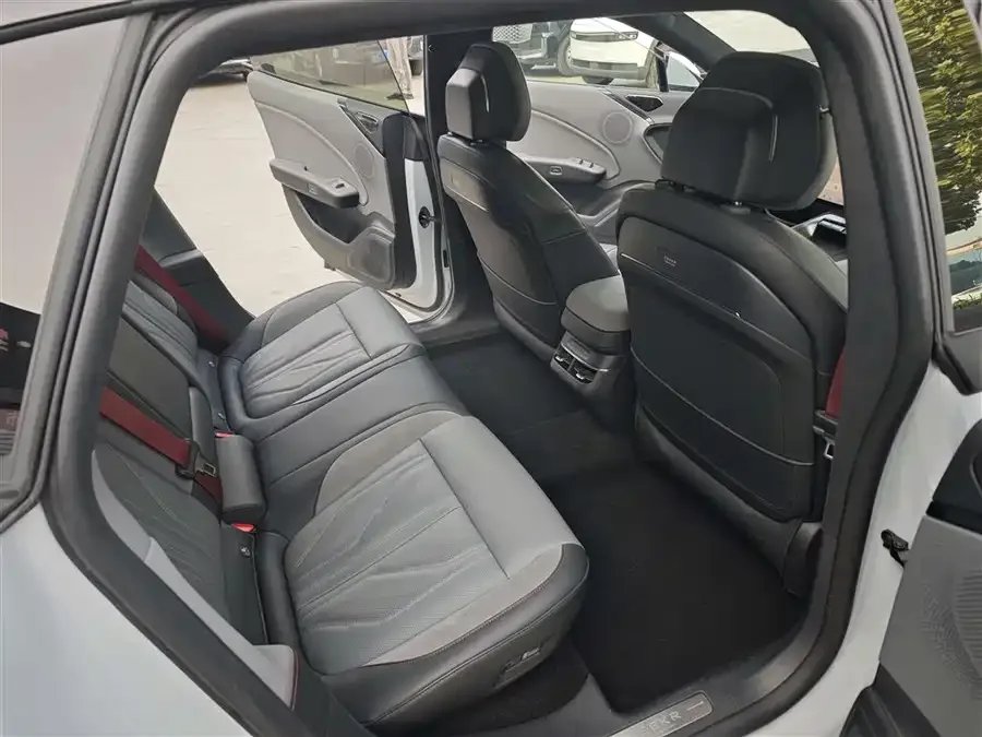 Zeekr 007 Zeekr 007 2025 rear-wheel drive smart driving version 75kWh 2025 — миниатюра 3