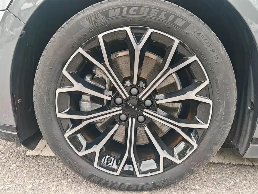 Zeekr 007 Zeekr 007 2024 rear-wheel drive enhanced version 75kWh 2024 — миниатюра 3