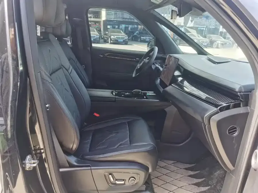 Zeekr 009 Zeekr 009 2024 seven-seat aisle version 108kWh 2025 — миниатюра 3