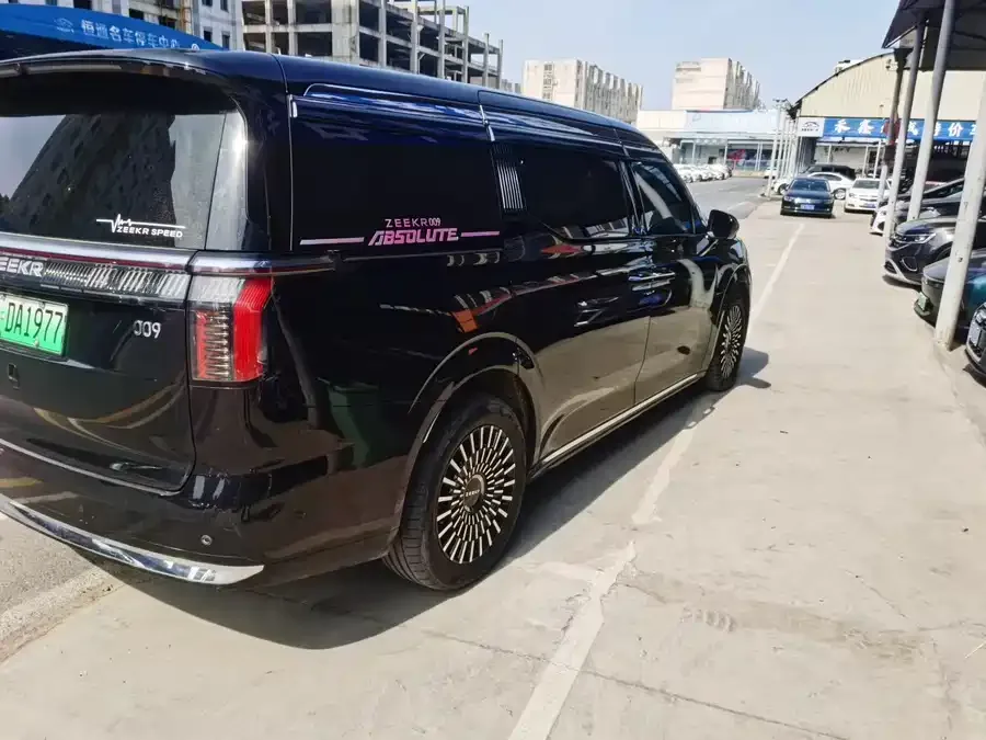 Zeekr 009 Zeekr 009 2024 seven-seat aisle version 108kWh 2025 — миниатюра 4