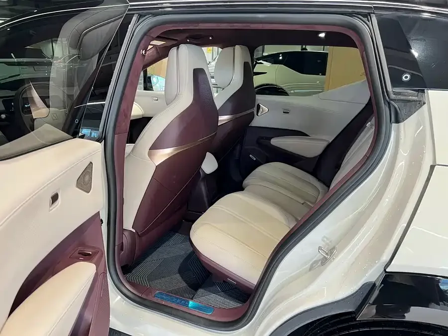 Zeekr X Zeekr X 2025 four-seat rear-wheel drive cube version 2024 — миниатюра 3