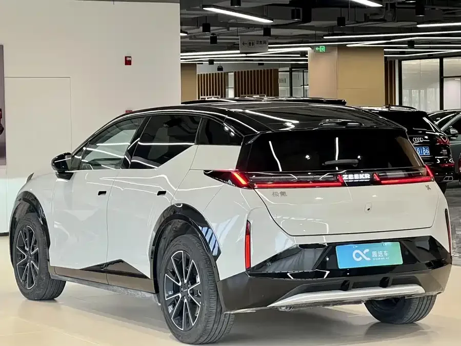 Zeekr X Zeekr X 2025 four-seat rear-wheel drive cube version 2024 — миниатюра 2