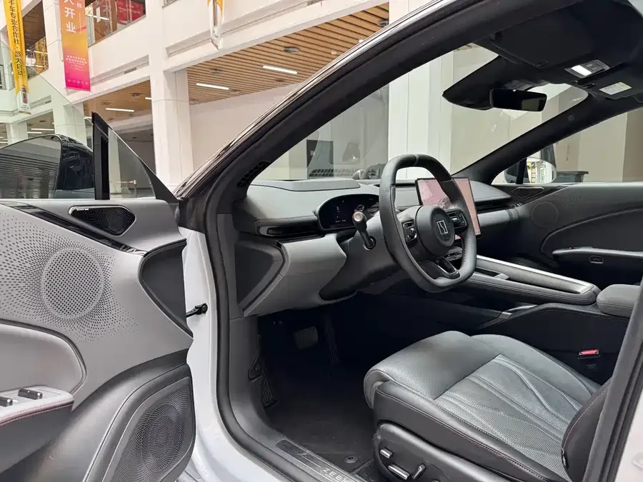Zeekr 007GT Zeekr 007GT 2025 All-Wheel Drive Smart Edition 75kWh 2025 — миниатюра 3