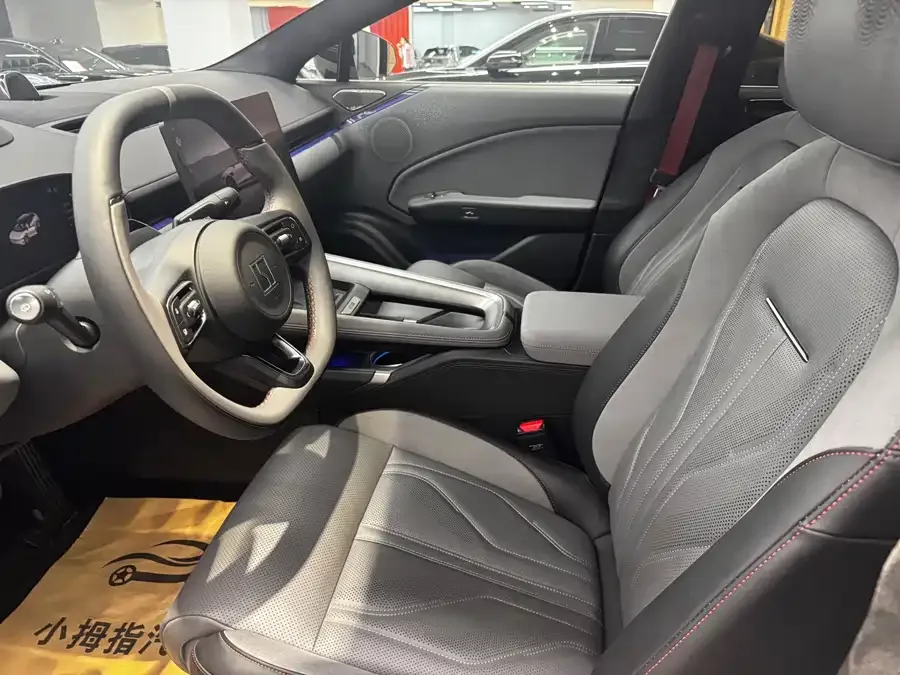 Zeekr 007GT Zeekr 007GT 2025 Long-Range Rear-Wheel Drive Smart Driving Edition 100kWh 2026 — миниатюра 4