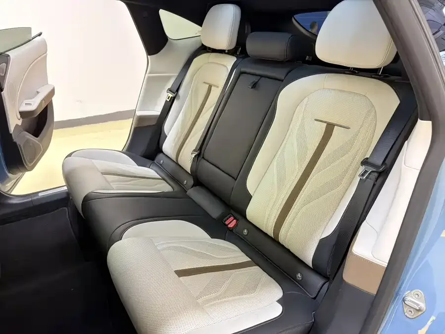 Zeekr 007GT Zeekr 007GT 2025 All-Wheel Drive Smart Edition 75kWh 2025 — миниатюра 2