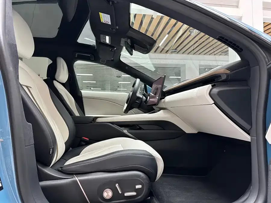 Zeekr 007GT Zeekr 007GT 2025 All-Wheel Drive Smart Edition 75kWh 2025 — миниатюра 5