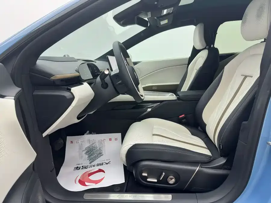 Zeekr 007GT Zeekr 007GT 2025 All-Wheel Drive Smart Edition 75kWh 2025 — миниатюра 3