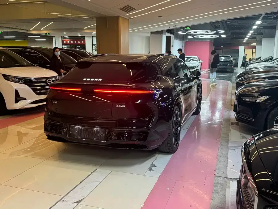 Zeekr 007GT Zeekr 007GT 2025 rear-wheel drive intelligent driving version 75kWh 2025 — миниатюра 5
