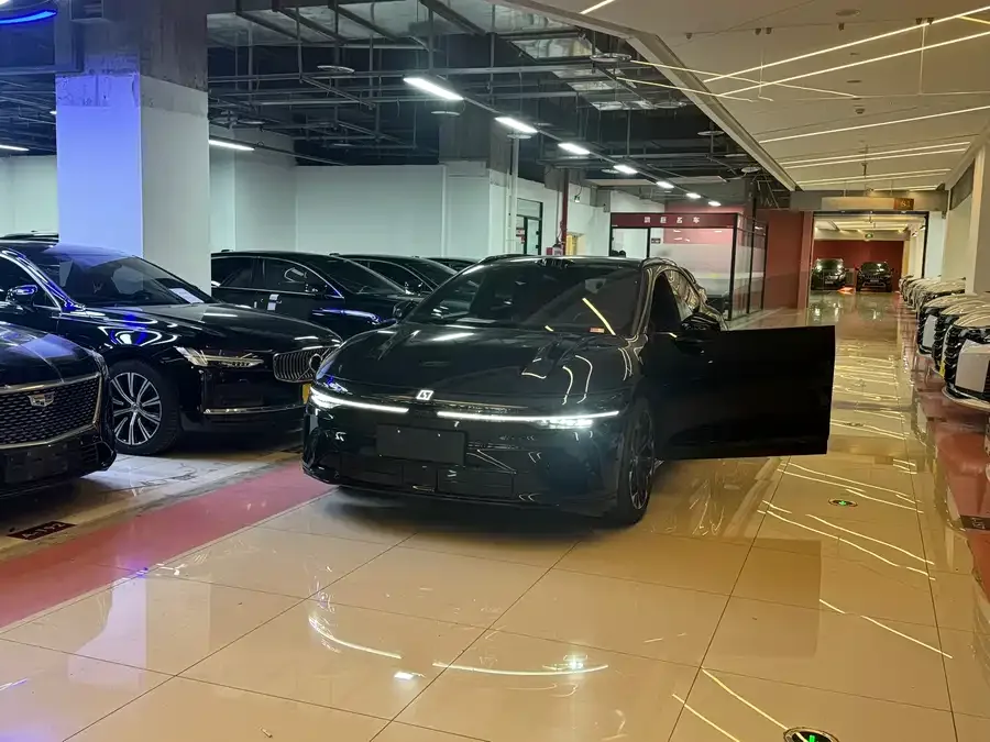Zeekr 007GT 2025