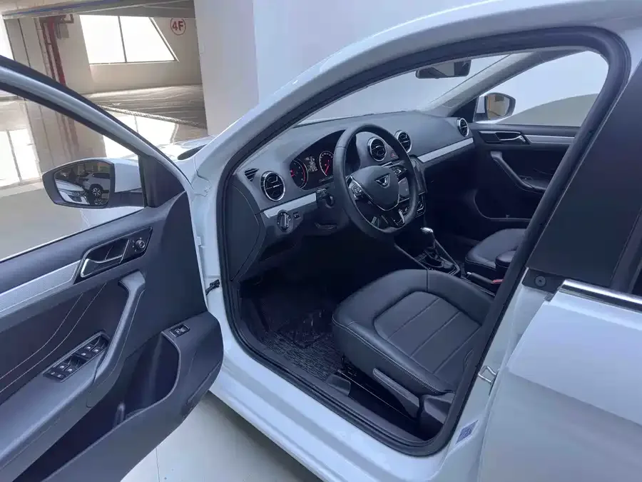 Jetta VA3 Jetta VA3 2021 1.5L Automatic Glory Edition 2023 — миниатюра 3