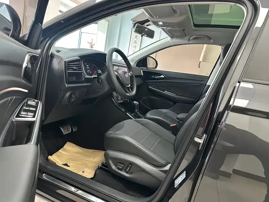 Jetta VS7 Jetta VS7 2022 Black Front Edition 1.4T Automatic Glory Edition Pro 2022 — миниатюра 2