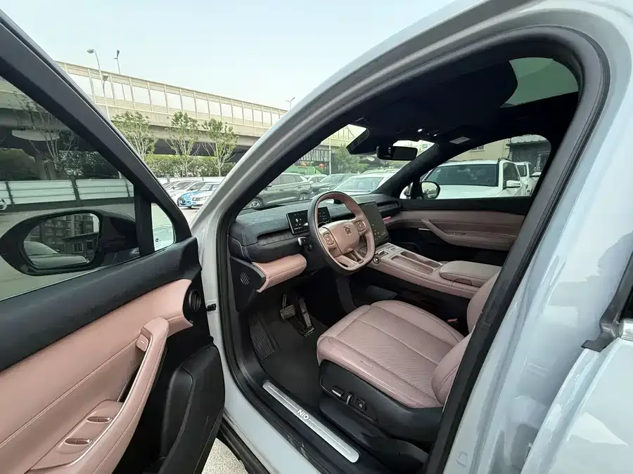 NIO EC6 NIO EC6 2024 model 75kWh 2024 — миниатюра 2