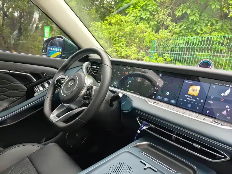 Voyah Lantu FREE Lantu FREE 2024 ultra-long battery life smart driving version 2024 — миниатюра 4