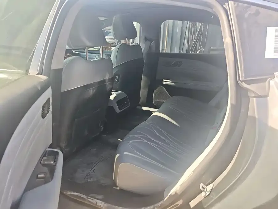 Geely Galaxy E8 Galaxy E8 2025 575km Exploration Smart Driving Edition 2025 — миниатюра 2