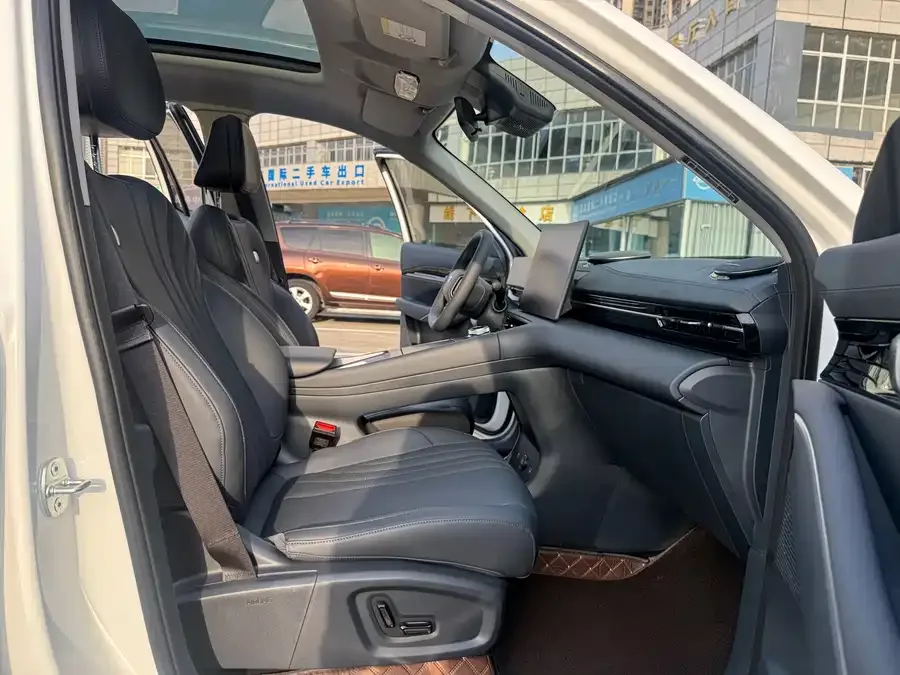 Geely Galaxy E5 Galaxy E5 2026 530km Explorer Edition 2026 — миниатюра 3