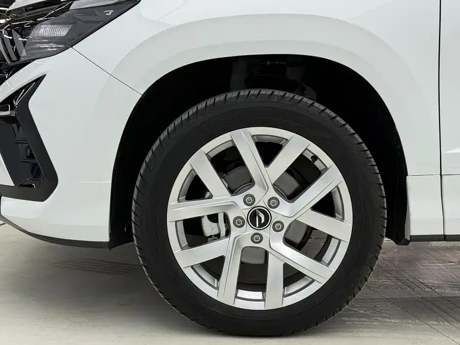 Jetta VS5 Jetta VS5 2024 280TSI Automatic Enjoy Edition 2025 — миниатюра 3