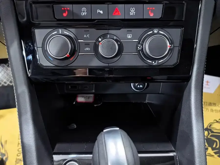 Jetta VS5 Jetta VS5 2025 280TSI Automatic Good Luck Plus Edition 2025 — миниатюра 4