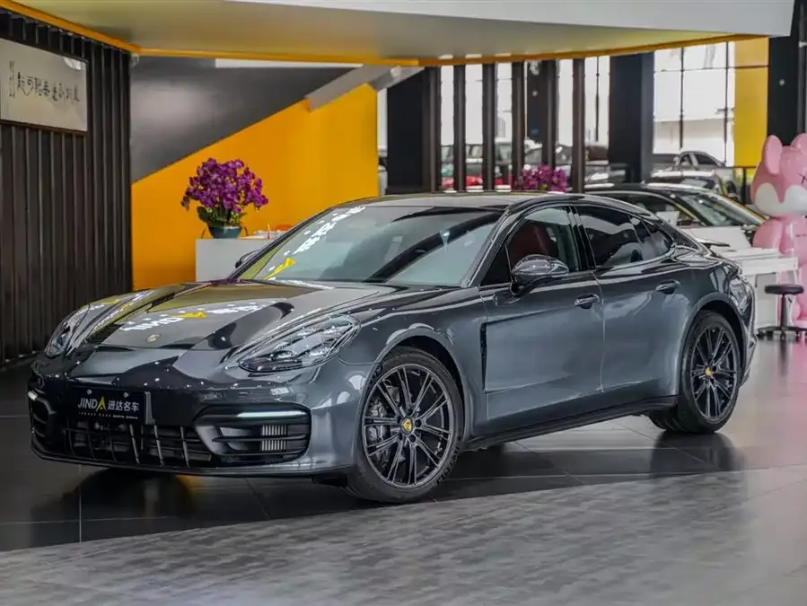 Porsche Panamera 2022