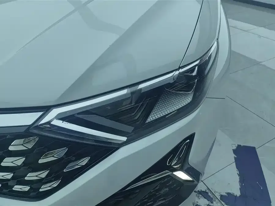 Jetta VS5 Jetta VS5 2023 280TSI Automatic Progressive Edition 2024 — миниатюра 5