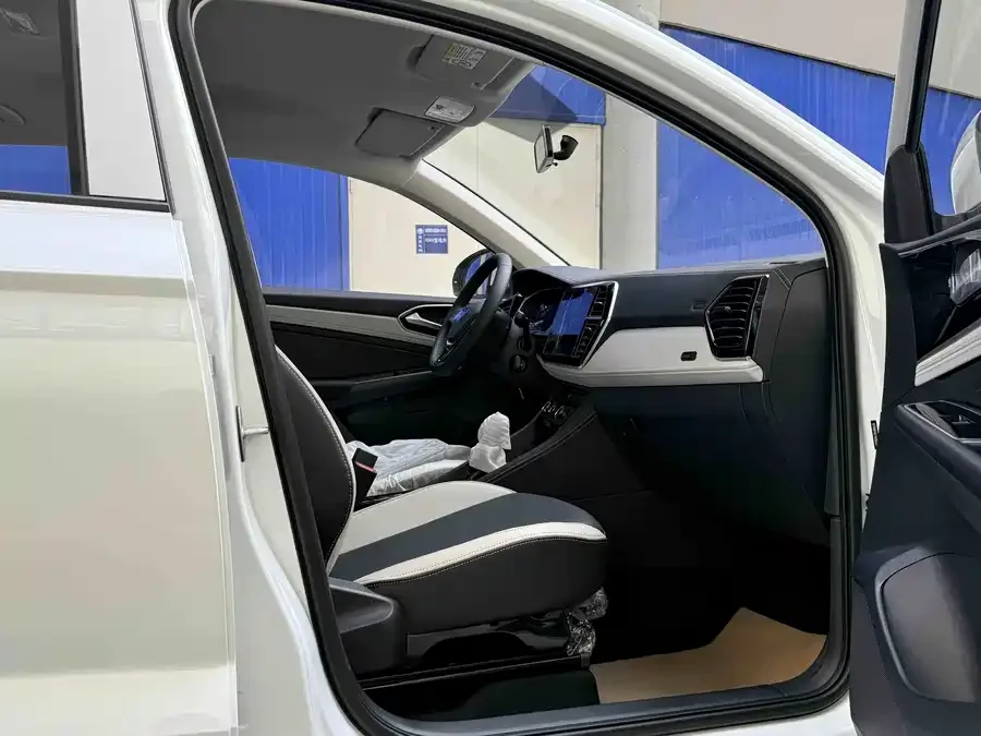 Jetta VS5 Jetta VS5 2024 280TSI Automatic Pioneer Edition 2026 — миниатюра 5