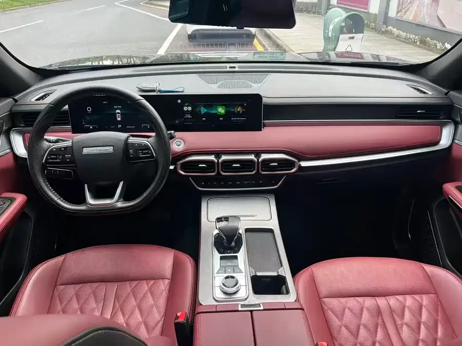 Jetour X70 PLUS JETOUR X70 PLUS 2024 Champion Edition 1.5T DCT Champion PRO 5 Seaters 2025 — миниатюра 3