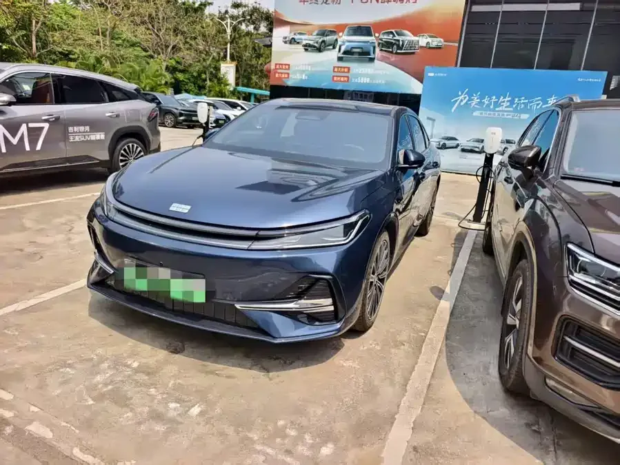 Geely Galaxy A7 Galaxy A7 2025 EM-i 150km Starship Edition 2025 — фото 1, купить с доставкой в Москву