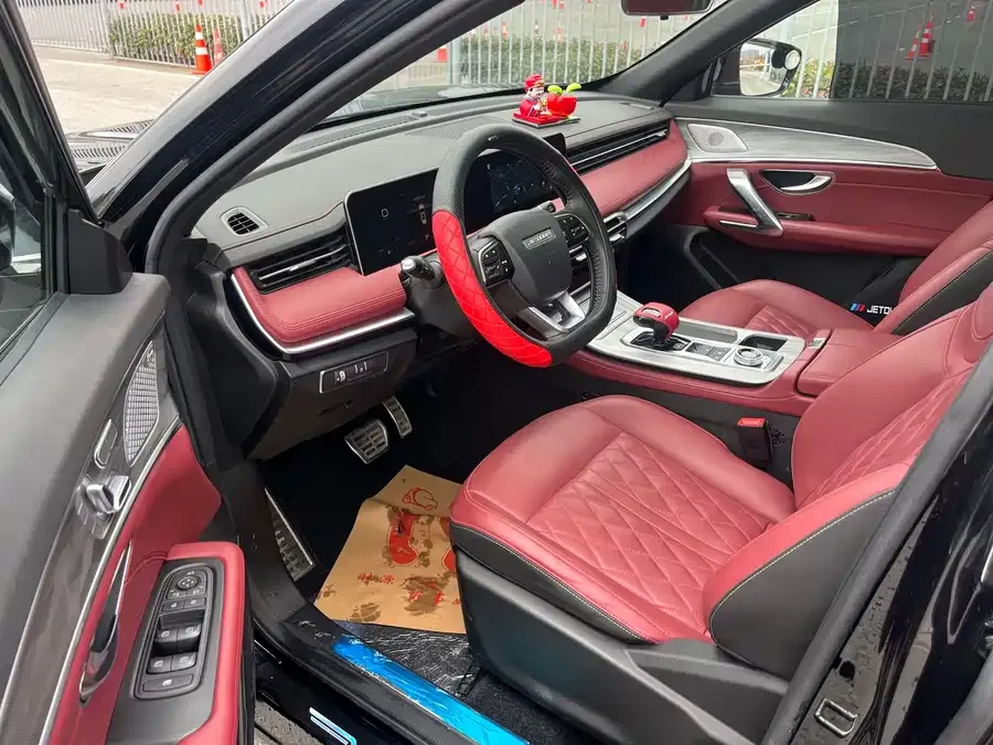 Jetour X70 Plus JETOUR X70 PLUS 2024 Champion Edition 1.5T DCT Champion PRO 7 Seaters 2024 — миниатюра 5