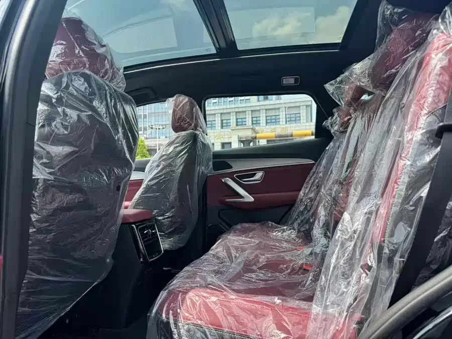 Jetour X70 Plus JETOUR X70 PLUS 2025 Champion Edition 1.5T DCT Champion PRO 5 Seaters 2026 — миниатюра 5