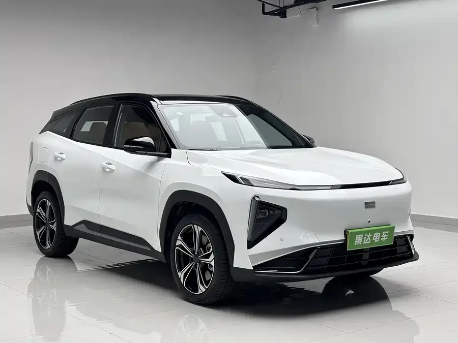 Geely Galaxy L7 Galaxy L7 2025 EM-i 115km Exploration+ Edition 2025 — миниатюра 2